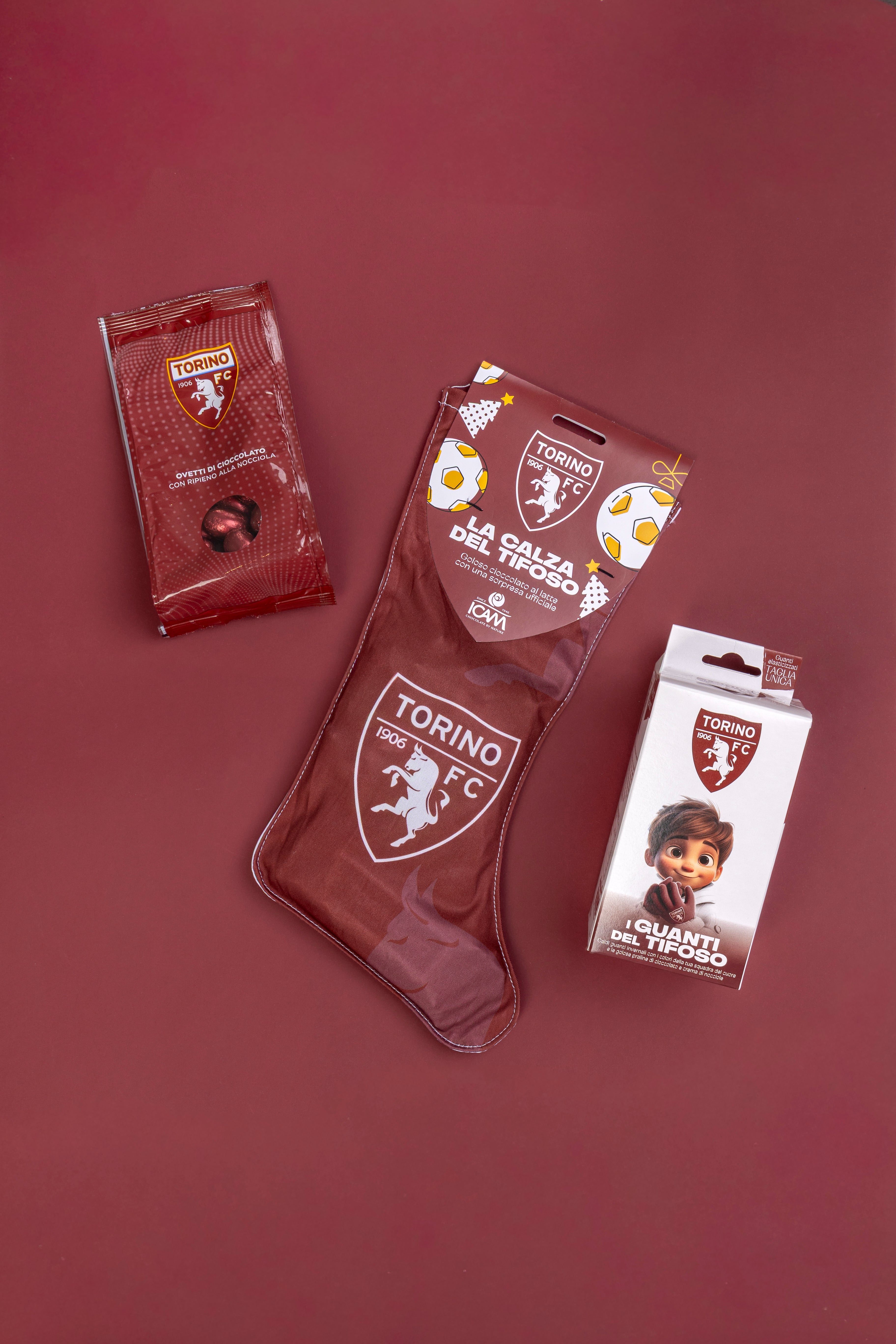 Il Kit del Tifoso Granata: Guanti, Ovetti e Calza della Befana Torino