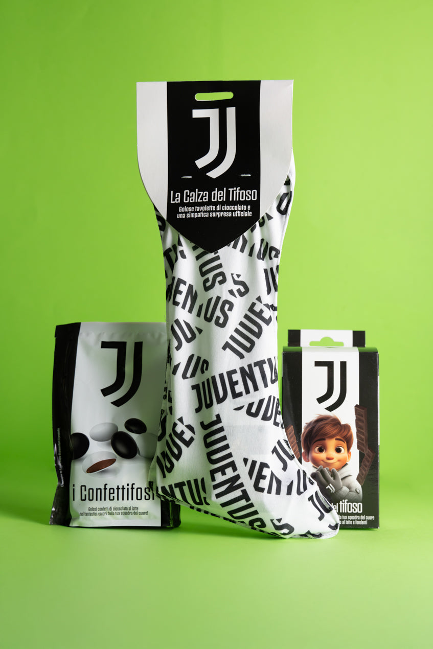 Il Kit del Tifoso Bianco Nero: Guanti, Confetti e Calza della Befana Juventus