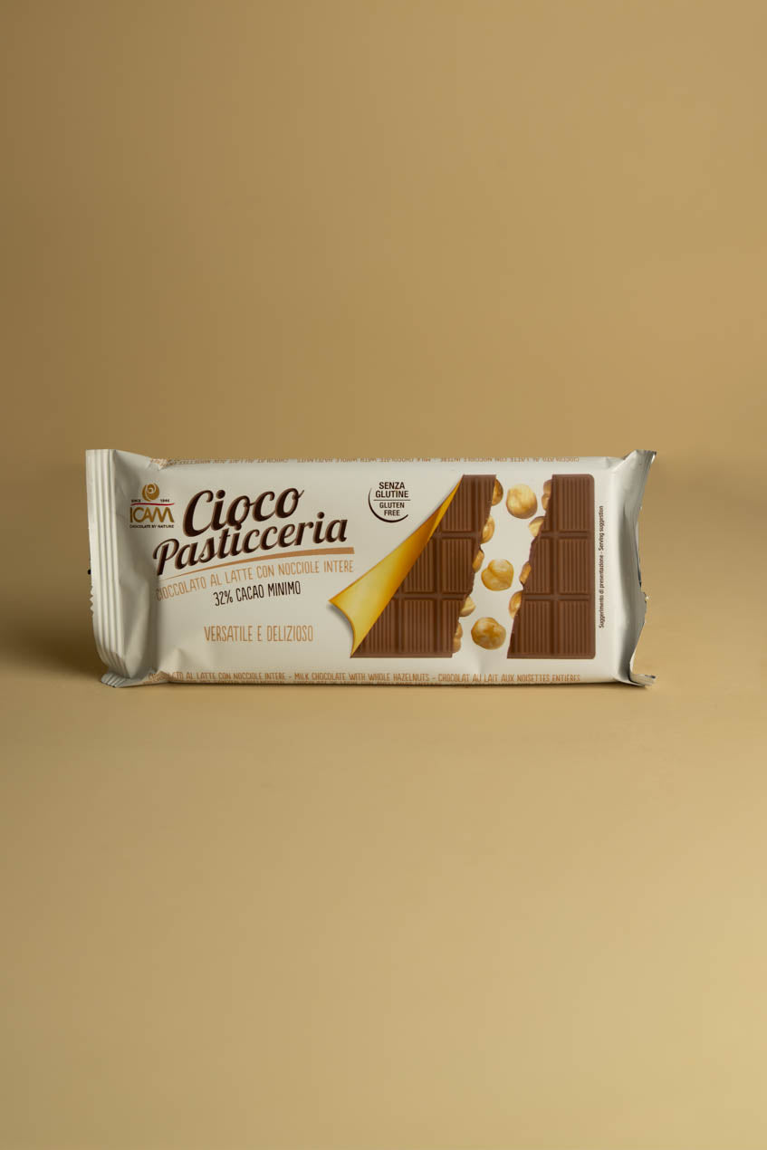 Tavoletta CiocoPasticceria Latte 32% con nocciole intere