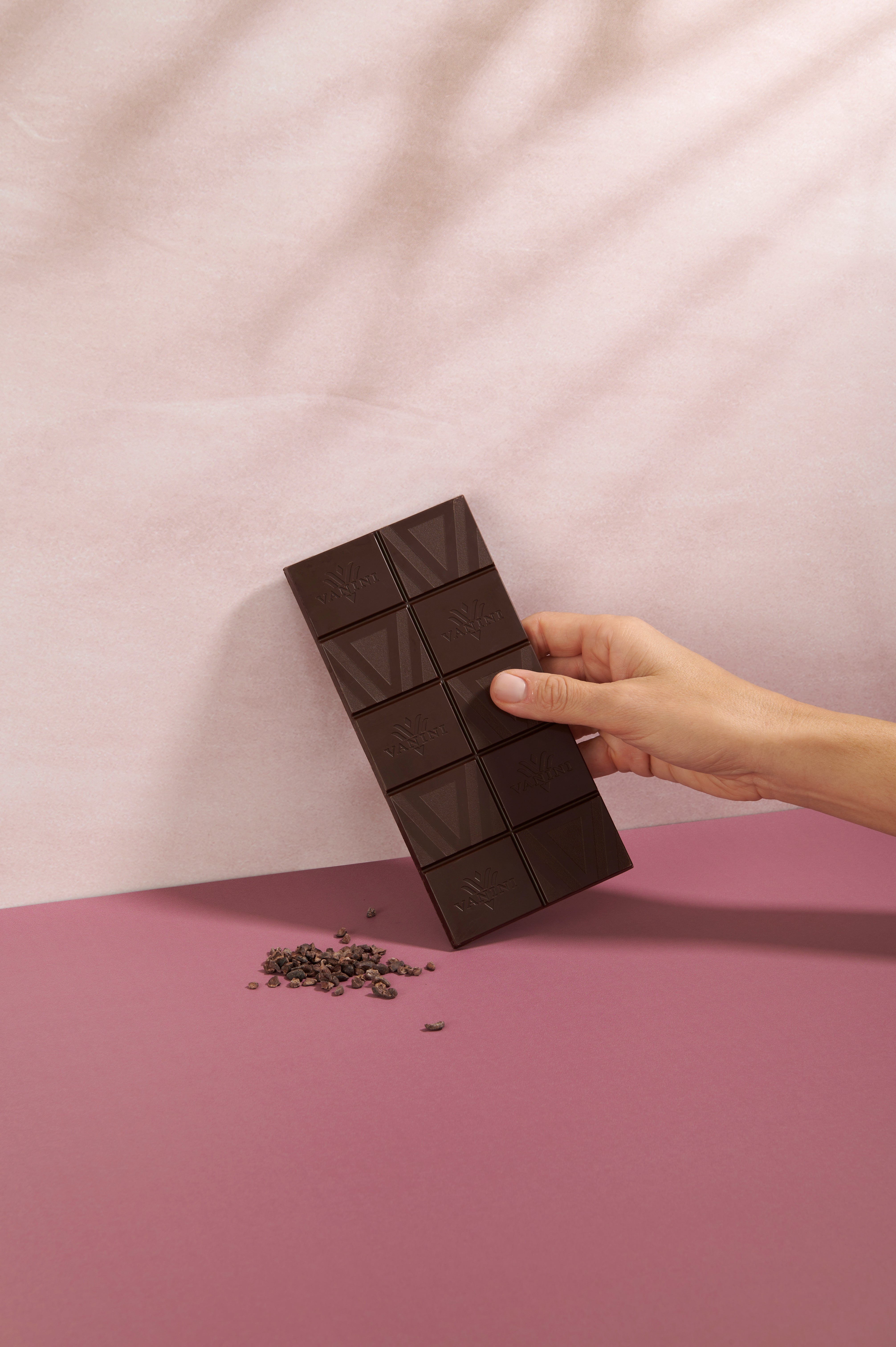 Tavoletta Vanini Monorigine Perù Fondente 74% con granella di cacao